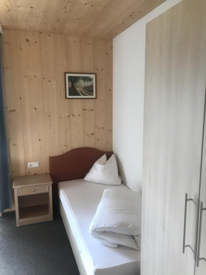 Falken Horst * Lienz