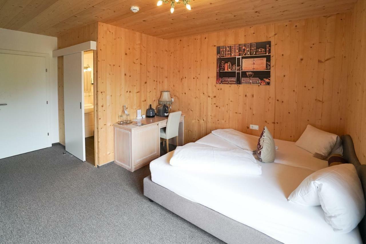 Hostal Falken Horst *